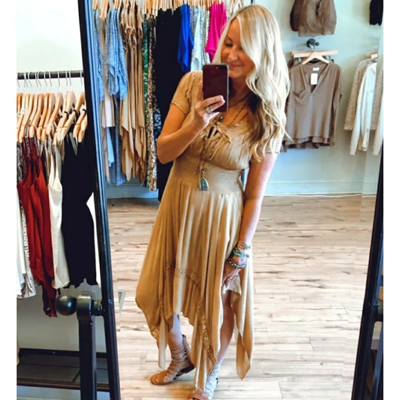 NEW Scandal Italy Diana Camel Asymmetrical Dress Size Large - Picture 2 of 6